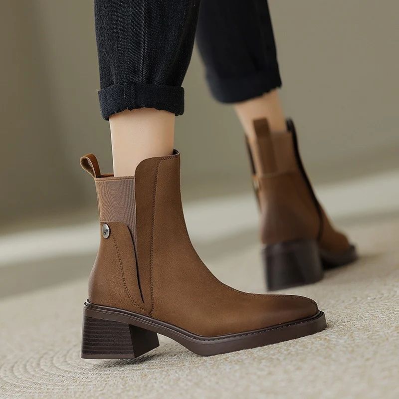 Lässige Lederstiefeletten für Frauen - Astoria