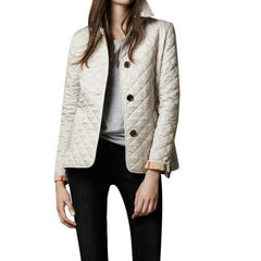 Lässige Winterjacke für Frauen - Emilia in Weiß