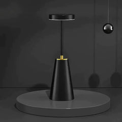 Shine - Tischlampe in Schwarz