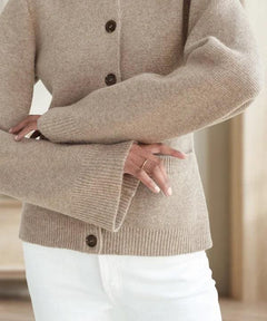 Martina | Warme Strickjacke aus Wollmischung in Taupe