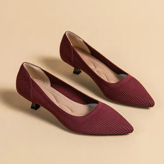 Solvei | Damen Kitten Heel Pumps Spitze Zehenpartie in Rot