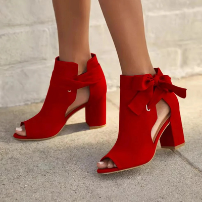 Moderne Damenstiefel mit Absatz | Bequeme
