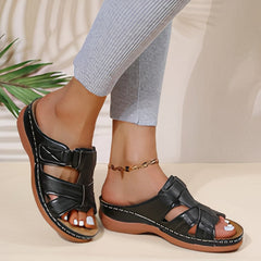 Modische Sandalen mit offener Spitze für den Sommerstil - Xenja in Schwarz