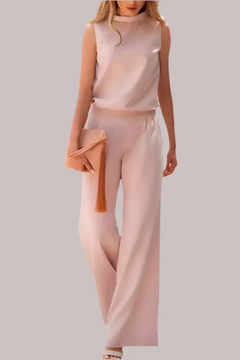 Modischer Jumpsuit für Damen | eleganter in Abrikose