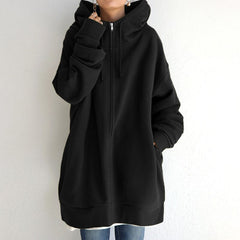 Kuscheliger Winter-Kapuzenpullover in Übergröße - Cassandra in Schwarz