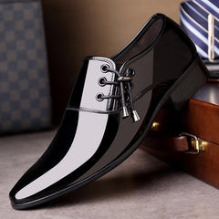 Heinrich®️™|  Eleganter Schuh mit Schnürung in Schwarz
