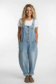 Noelia | Verstellbarer Denim Latzoverall in Hellblau