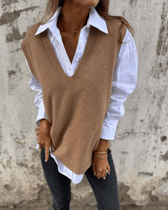 Violaine – Gestrickte ärmellose Strickjacke in Braun
