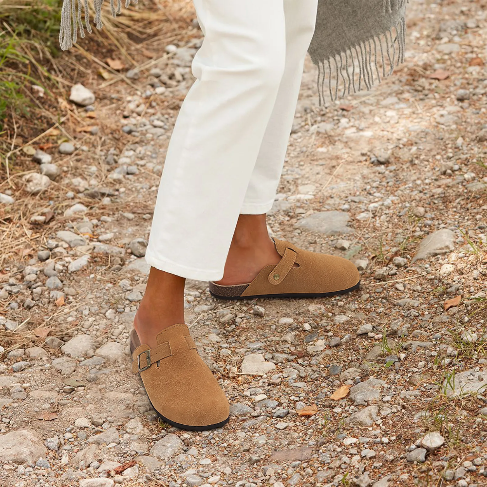 Pantoffeln für Damen & Herren – Weich, Orthopädisch & Stützend