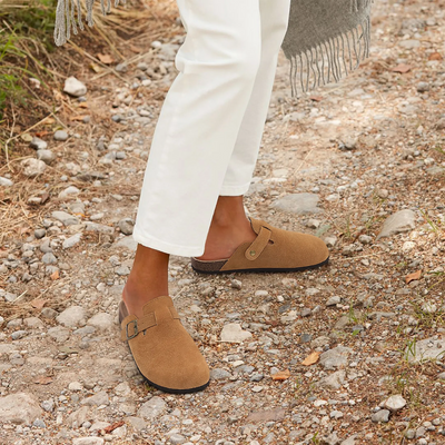 Pantoffeln für Damen & Herren – Weich, Orthopädisch & Stützend