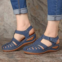 Meryl® | Atmungsaktive Sandale mit niedrigem Absatz und Korrekturfunktion in Blau
