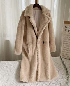 Milena - Nachhaltiger Kunstfellmantel in Beige