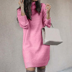 Vera | Stilvolles Damen Strickkleid mit lockerem Rollkragen in Rosa