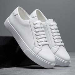 Simon | Hochwertige Herren Leder Sneakers Look in Weiß