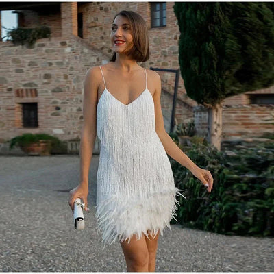 Laura - Cocktailkleid aus Federn im schicken Stil