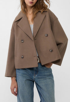 Livia - Taillierter Kurzmantel in Taupe