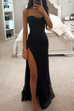 Serena | Pailletten Korsett Abendkleid mit Schlitz in Schwarz
