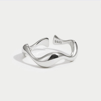 Silberne Wellenring