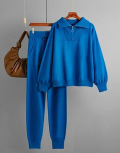 Warmer gestrickter Damen-Trainingsanzug in Blau