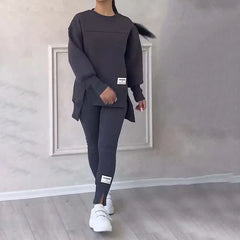 MARIA - SET AUS SWEATSHIRT UND LEGGINGS IN ÜBERGRÖSSE in Dunkelgrau