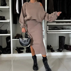 OLGA - SET AUS SWEATSHIRT UND MIDIKLEID in Braun