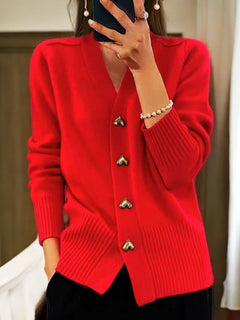 Warme Damen Strickjacke | mit Herzknöpfen in Rot