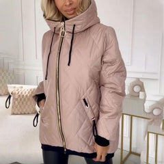 Daphne | Warme Steppjacke mit Kapuze in Rosa