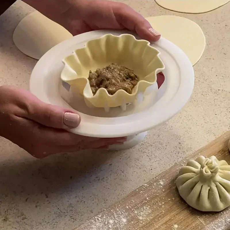 KnödelPresse™ Macht Knödel Schnell
