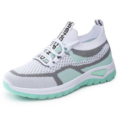 Xarae - leichte, gedämpfte Laufschuhe mit Schnürung in Grün