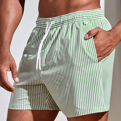 Stylische Herren Shorts in Grün