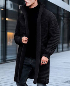 Peder - Lange Strickjacke in Schwarz