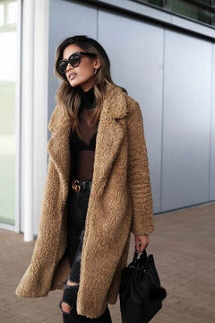Lara | Damen Langer Teddy Trenchcoat in Khaki