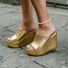 Valeria | Damen Plateau Keilsandaletten in Gold