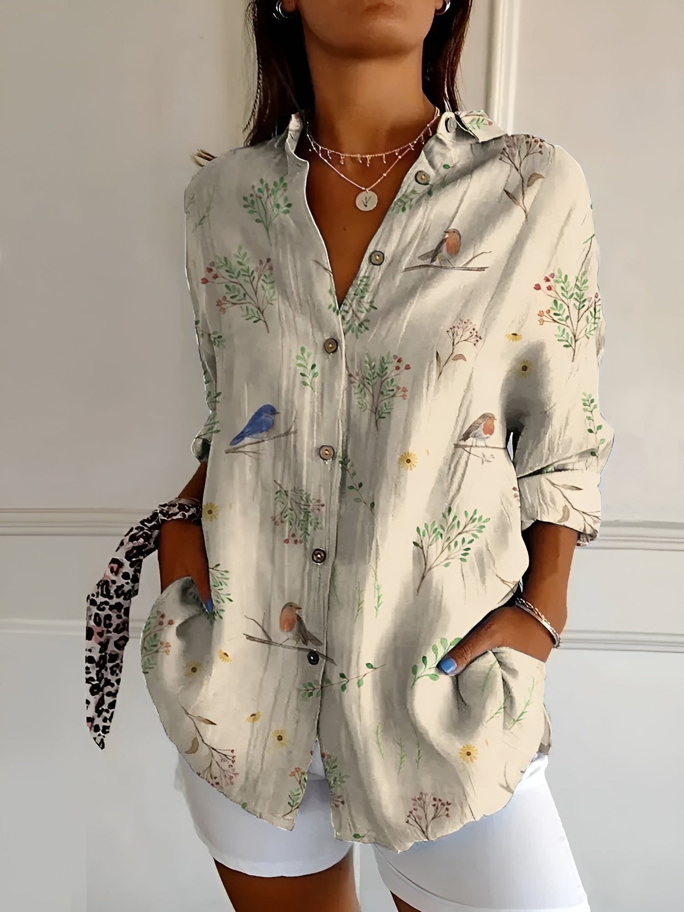 LYSSA - Blumige Bluse mit Knopfverschluss