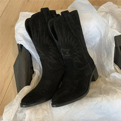 Margaret - Westernstiefel aus besticktem Leder in Schwarz