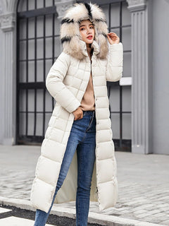 Damen Elegante Puffer Mantel | Lang in Dunkelweiß