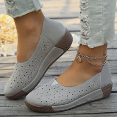 Viktoria | Damen Plateau Loafer mit Lochperforation in Grau