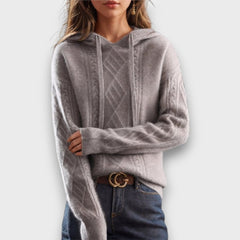 Valenne – Kapuzenpullover mit Zopfmuster in Grau