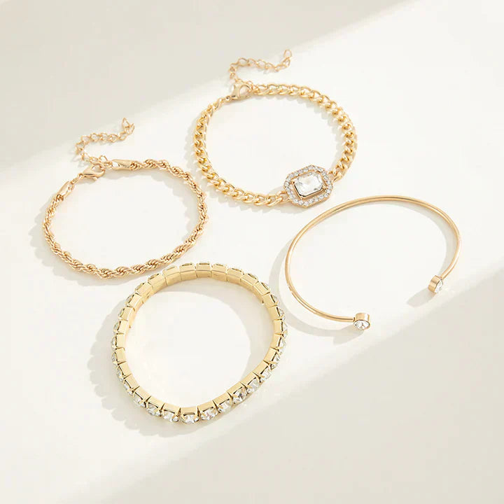 Feline - Goldene Armreif-Kollektion