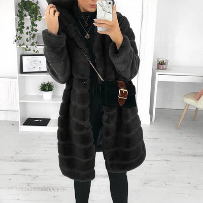 Warmer flauschiger Wintermantel für Frauen - Hiltrud