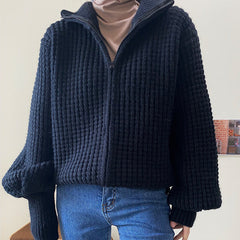 Warmer Winterpullover aus Strick für Frauen - Malene in Schwarz
