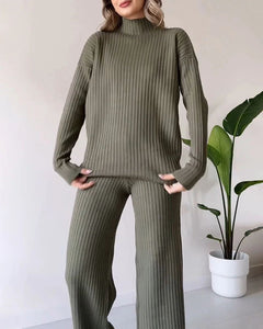 Warmes Pullover- und Hosenset für Frauen - Lindia in Armeegrün
