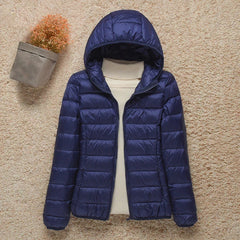Wasserdichte Winterjacke für Frauen - Ronja in Marineblau (Met Capuchon)