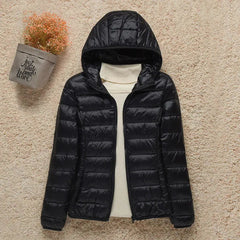 Wasserdichte Winterjacke für Frauen - Ronja in Schwarz (Met Capuchon)