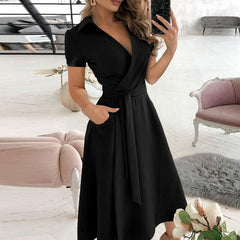 Damen Sommer-Midikleid mit Gürtel in Schwarz V-Ausschnitt