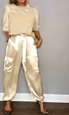 Amelia | Zwei-Teile Set mit Bluse und Cargo-Hose, Chic in Aprikose