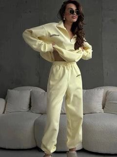 Lila Oversized Trainingsanzug Set in Gelb